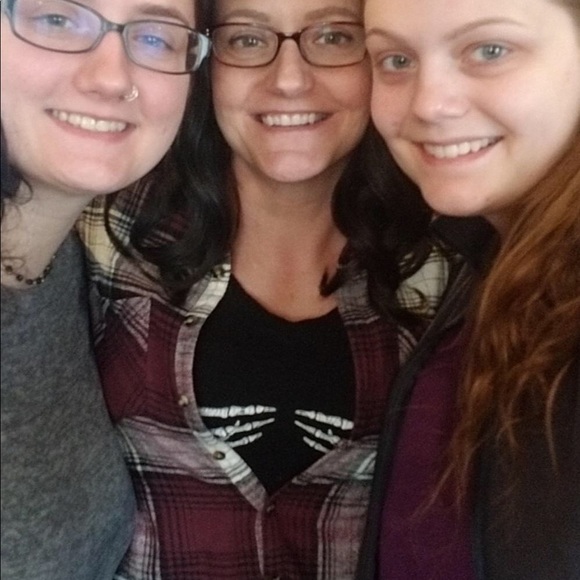 Meet your Posher, Kelli - Picture 7 of 7